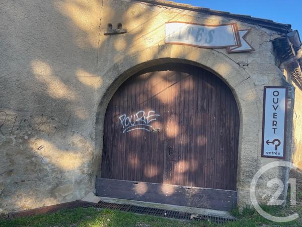 à vendre  390 m2 SAZE - 30