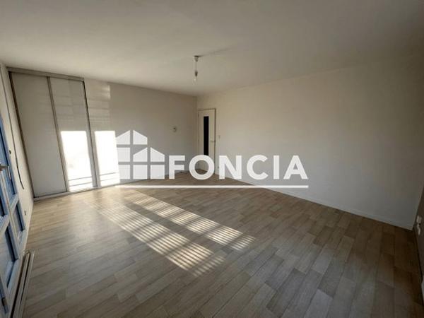 Location Appartement 3 pièces 66.22 m² - RESIDENCE ACADIE - 29 BOULEVARD SAVARI Poitiers 86000
