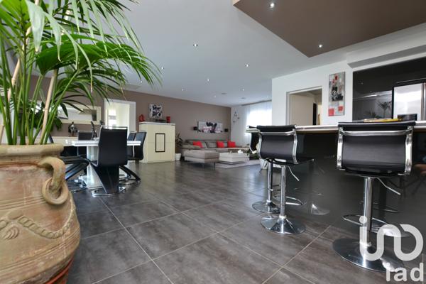 Maison à vendre 5 pièces 170 m² Sallèles-d'Aude