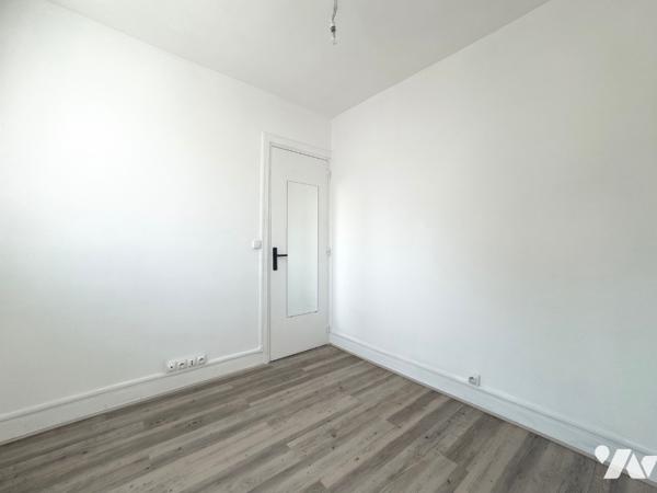 Studio de 19,49m2 (16,61 loi Carrez) lumineux et au calme