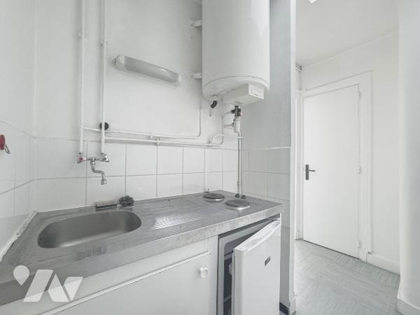 Studio de 19,49m2 (16,61 loi Carrez) lumineux et au calme