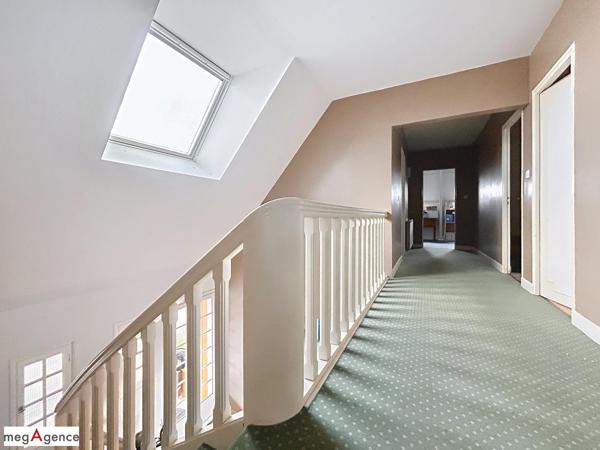 Maison à Romorantin-Lanthenay, 41200 - 10 pièces 221m²