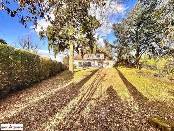 Maison à Romorantin-Lanthenay, 41200 - 10 pièces 221m²