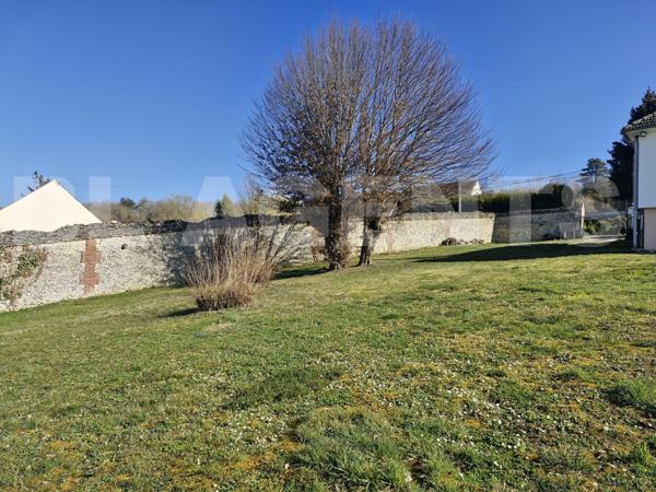 Maison plein pied avec potentiel.