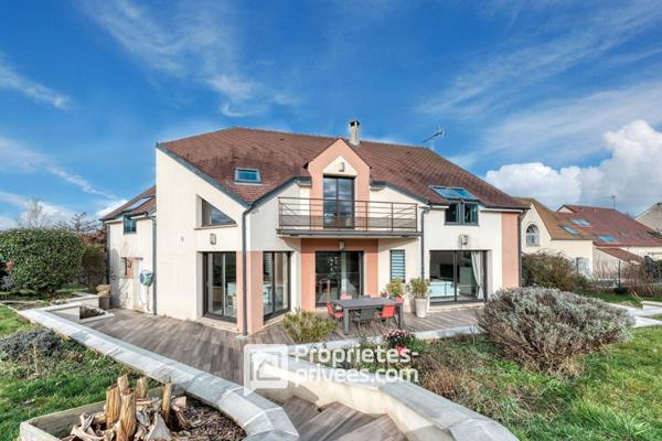 Maison d'architecte baignée de lumière