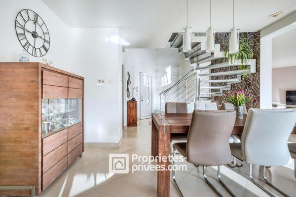 Maison d'architecte baignée de lumière