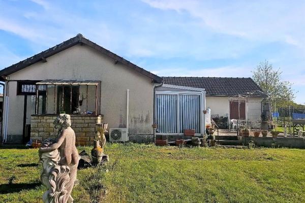 Maison 4 pièces 100m² de plain-pied sur un grand terrain de 3140 m²