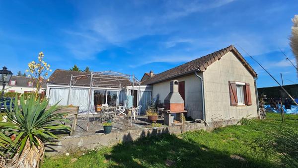 Maison 4 pièces 100m² de plain-pied sur un grand terrain de 3140 m²