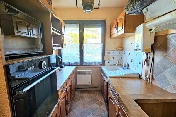 Maison 4 pièces 100m² de plain-pied sur un grand terrain de 3140 m²