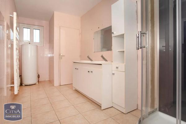 Immeuble à vendre 344m² Saint-Symphorien-de-Lay (42470)