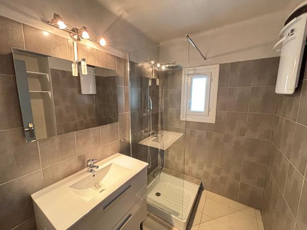 APPARTEMENT T2 L'ISLE SUR LA SORGUE 37.61m² AVEC PARKING