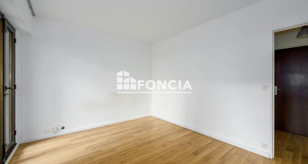 À vendre Studio 27.14 m² - Bourg-la-reine 92340