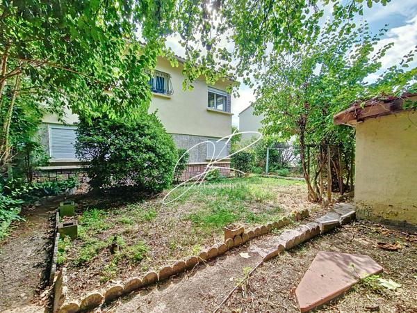 Maison T7 5 chambres 175 m² divisée en 2 appartements