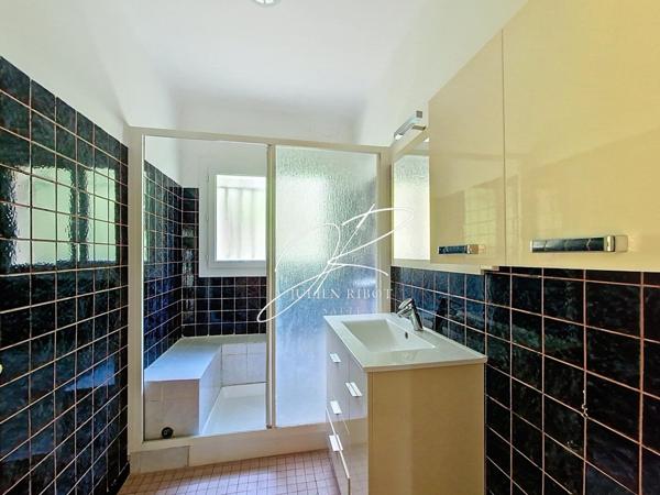 Maison T7 5 chambres 175 m² divisée en 2 appartements