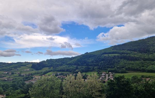 Terrain viabilisé de 958 m2 sur Satillieu