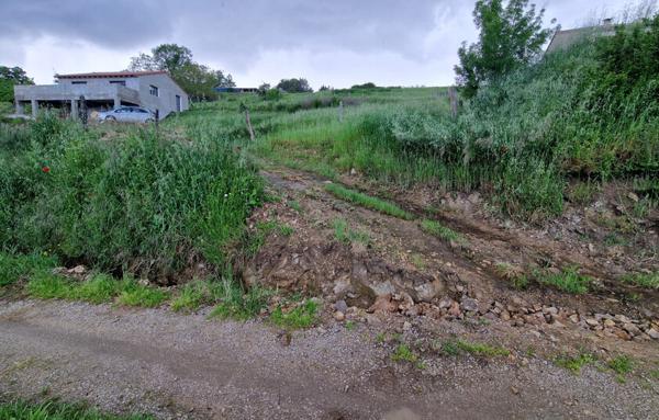 Terrain viabilisé de 958 m2 sur Satillieu