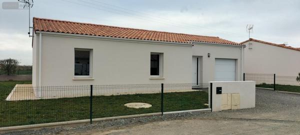 Pavillon à vendre à La Crèche dans les Deux-Sèvres (79260), ref : 14063