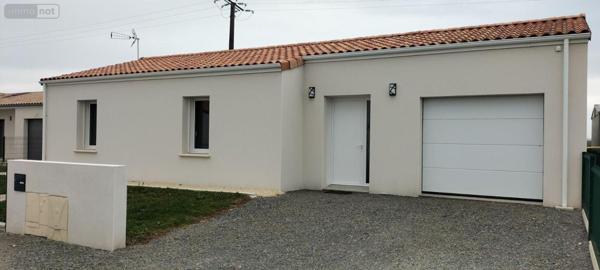 Pavillon à vendre à La Crèche dans les Deux-Sèvres (79260), ref : 14063