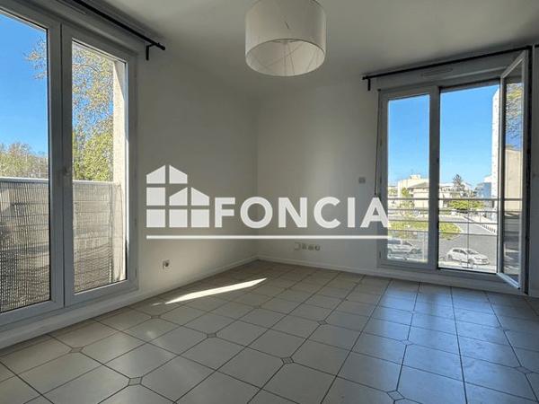 Location Studio 30.03 m² - VILLA SOPHIA Toulouse 31400