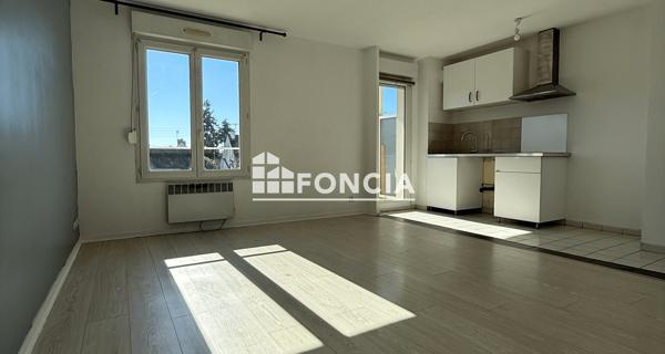 À vendre Appartement 2 pièces 41 m² - Pontault-combault 77340