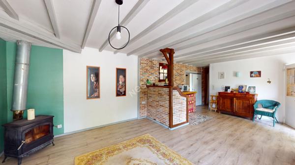 Maison située au sud LOUHANS et ses 157 arcades, proche de l'autoroute A39 et de l'A6