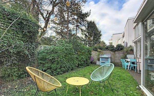 Appartement à vendre    3 pièces • 86,89 m2 Suresnes