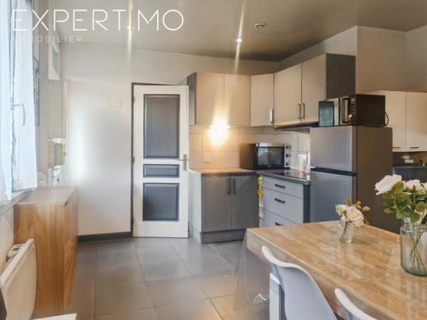 Rue (80120) Bien actuellement sous offre acceptée : Ensemble immobilier – 3 appartements et 3 garages, loués à l’année – R