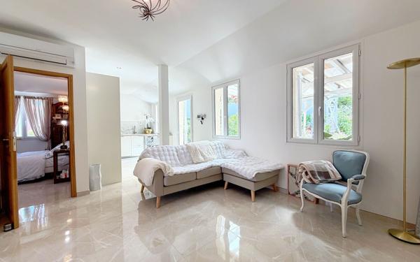 Maison à vendre    4 pièces • 73 m2 Cannes
