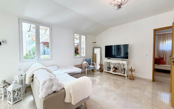 Maison à vendre    4 pièces • 73 m2 Cannes