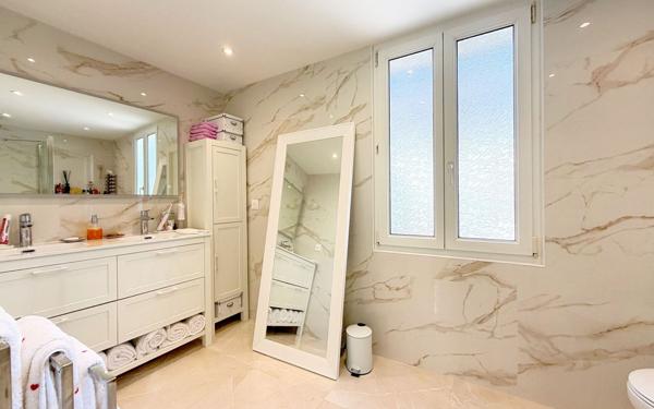 Maison à vendre    4 pièces • 73 m2 Cannes