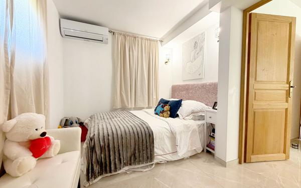 Maison à vendre    4 pièces • 73 m2 Cannes