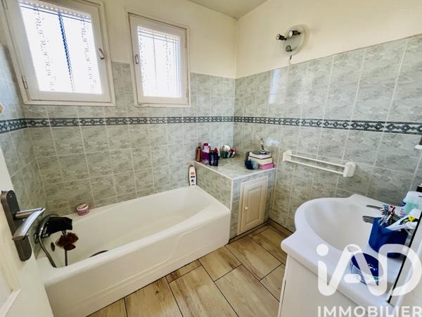 Maison à vendre 5 pièces 105 m² Bagnols-sur-Cèze