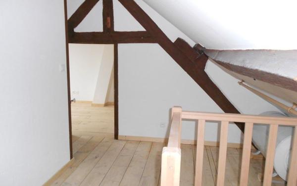 Maison à louer    3 pièces •  Condé-Sainte-Libiaire