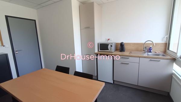 Bureau à vendre 10 pièces de 230 m²
