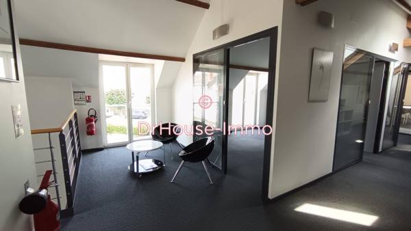 Bureau à vendre 10 pièces de 230 m²