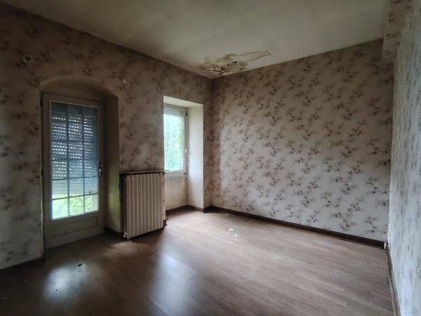 maison à rénover 180 m² poss.. LES PONTS DE CE