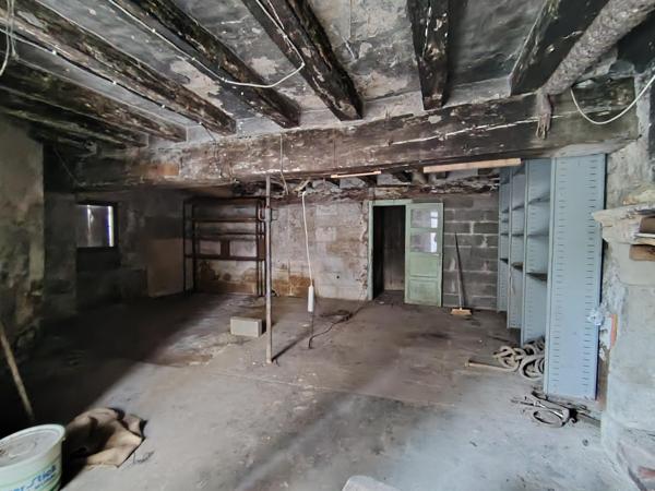 maison à rénover 180 m² poss.. LES PONTS DE CE