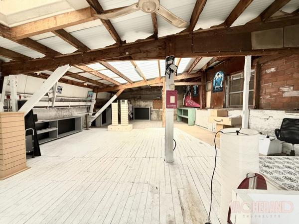 IMMEUBLE DE RAPPORT HYPER CENTRE DE WORMHOUT