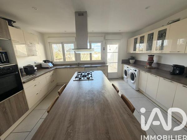 Maison à vendre 6 pièces 142 m² Bourges