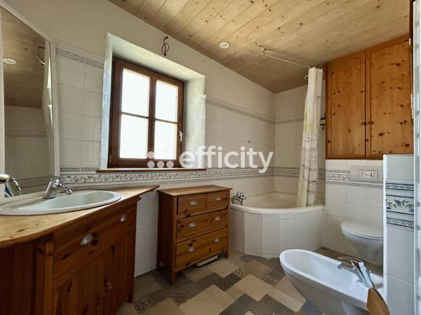 Maison 10 pièces - 232 m² Exclusivité efficity