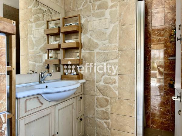 Maison 10 pièces - 232 m² Exclusivité efficity