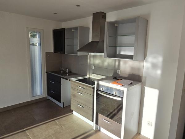 Location Appartement 3 pièces Fuveau (13710) - CENTRE-VILLE