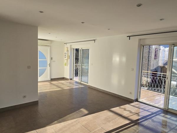 Location Appartement 3 pièces Fuveau (13710) - CENTRE-VILLE