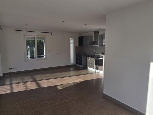 Location Appartement 3 pièces Fuveau (13710) - CENTRE-VILLE