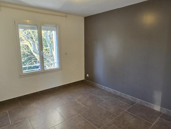 Location Appartement 3 pièces Fuveau (13710) - CENTRE-VILLE