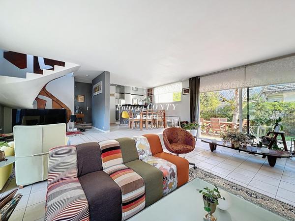 Maison d'architecte familiale Quartier Halage