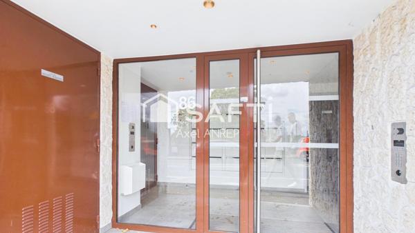 Appartement T2, 42 m²,  2ème étage avec ascenseur
