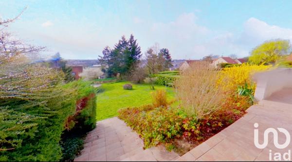 Maison à vendre 7 pièces 148 m² Saint-Pierre-du-Perray