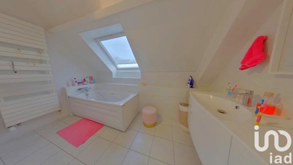 Maison à vendre 7 pièces 148 m² Saint-Pierre-du-Perray