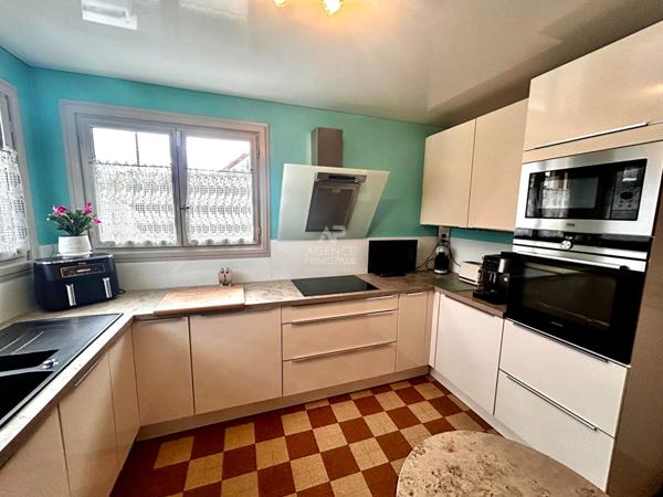 Maison Triel Sur Seine 6 pièce(s) 145 m2 €499 000 ** - Référence 1061